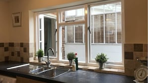 Casa, 3 camere da letto | Cucina privata | Frigorifero, microonde, forno, piano cottura