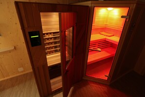 Sauna seca, banheira de hidromassagem, massagens