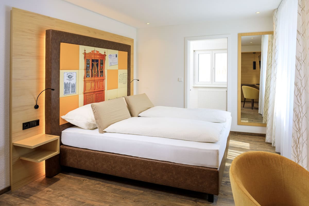 Habitación doble Confort, para no fumadores, en edificio contiguo | 1 habitación, ropa de cama hipoalergénica y escritorio