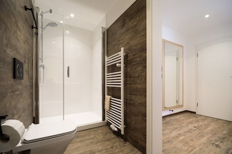 Family Room, Non Smoking, Annex Building | Bathroom. Gasthof zum Ochsen