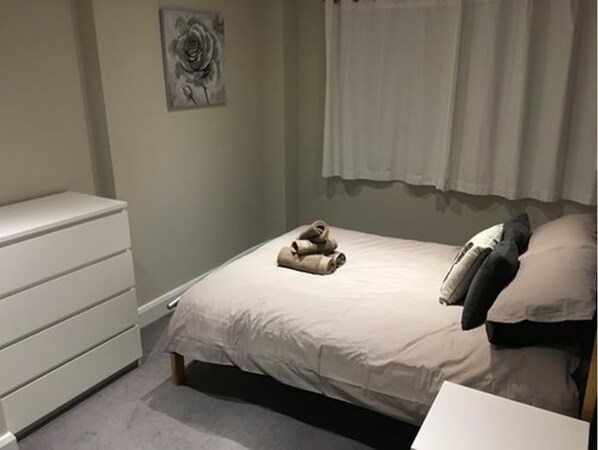 Apartment, 2 Bedrooms | 2 bedrooms, free WiFi, bed sheets - The Old Dairy Apartment (Kidlington)