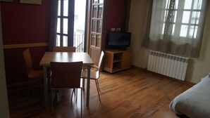 Apartment, 1 Bedroom | Living room