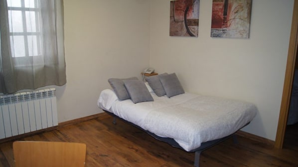 Appartement, 1 chambre | Système d’insonorisation, lit de bébé (gratuit), accès au Wi-Fi (inclus)
