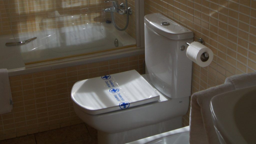 Apartament, 1 dormitori | Bany | Capçal de dutxa tipus cascada i articles de tocador gratuïts 