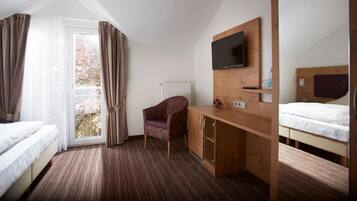 Desk, free WiFi, bed sheets