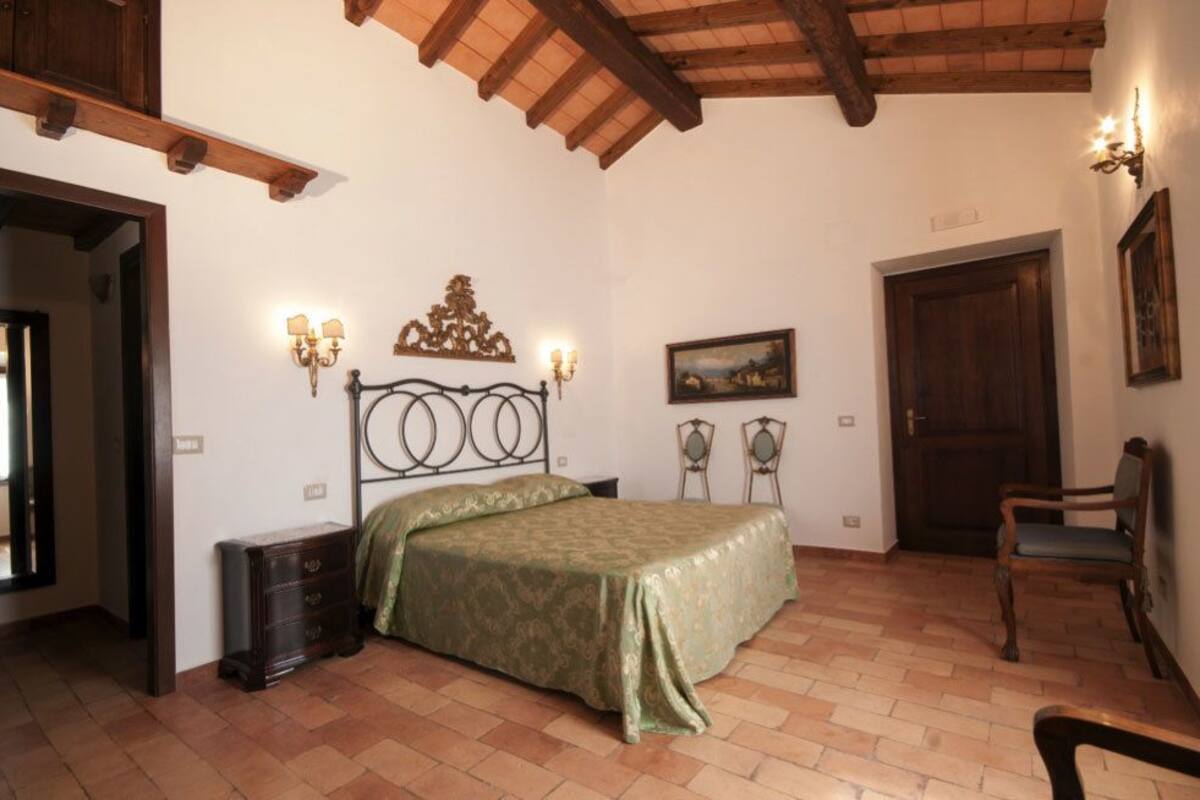 Deluxe Double Room | Free cots/infant beds, free WiFi, bed sheets