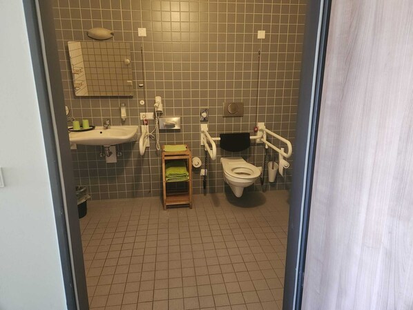 Bathroom - Park-Hotel Leimen (Leimen)