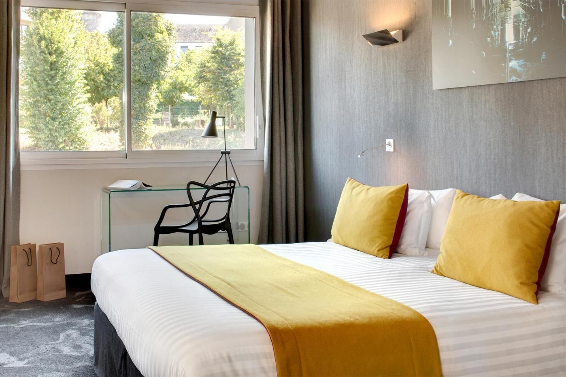 in-room safe, desk, blackout curtains, soundproofing