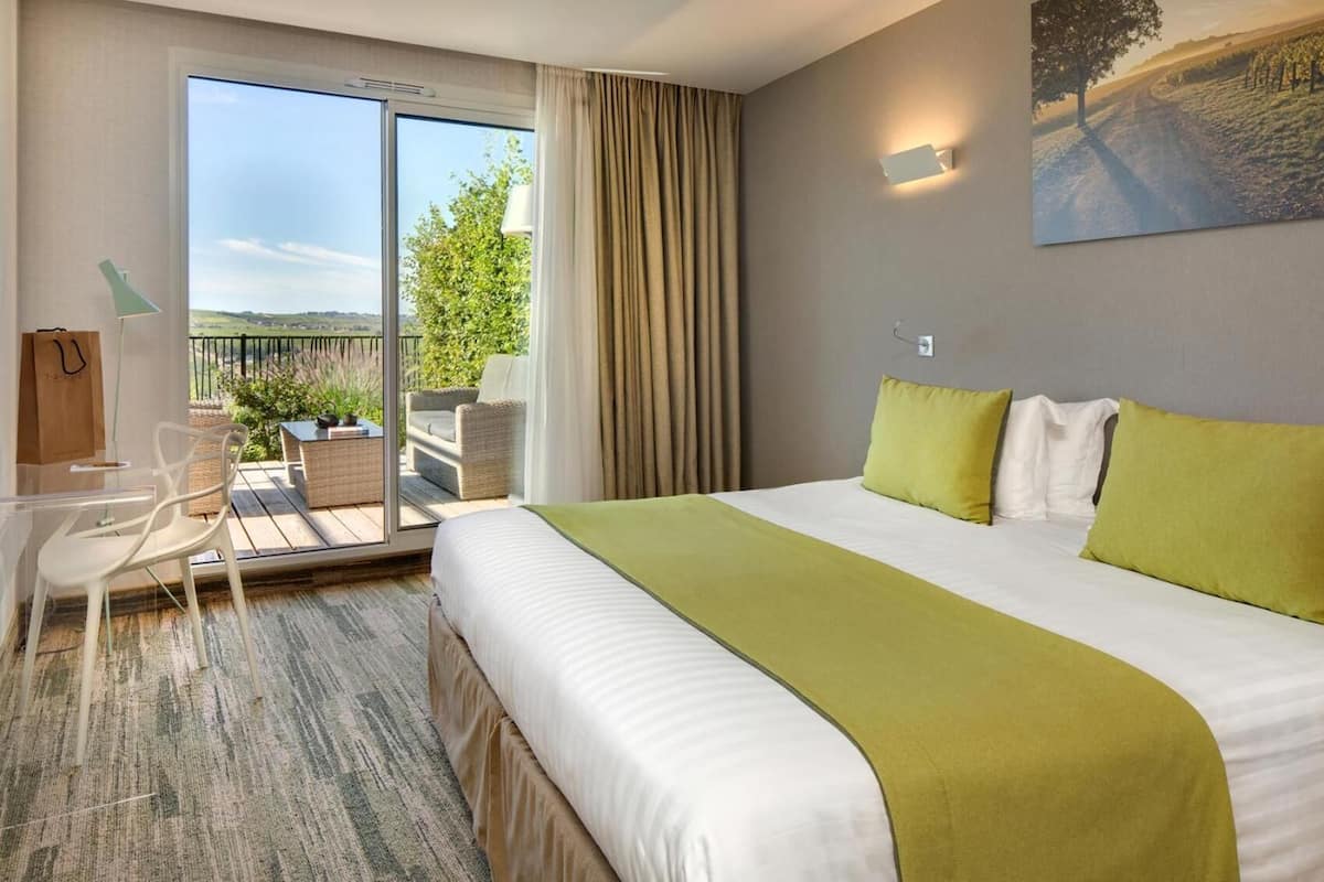 in-room safe, desk, blackout curtains, soundproofing