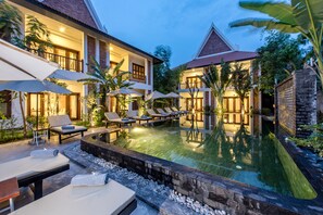Outdoor pool - Charming Angkor Resort & Spa (Siem Reap)