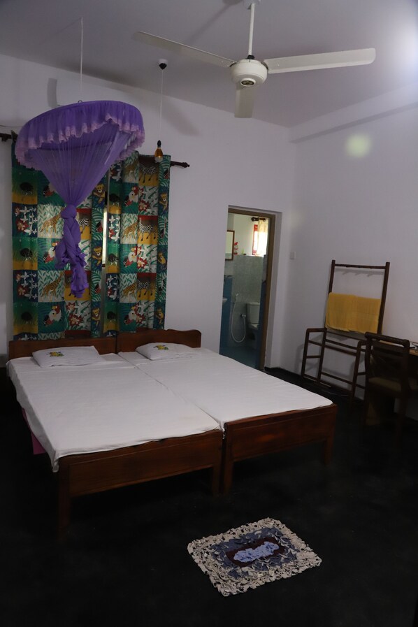 Double Room, 1 Double Bed, Non Smoking - prasad suomi villa (Matara)