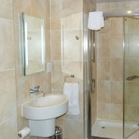 Double Room | Bathroom | Shower, free toiletries, hair dryer, slippers