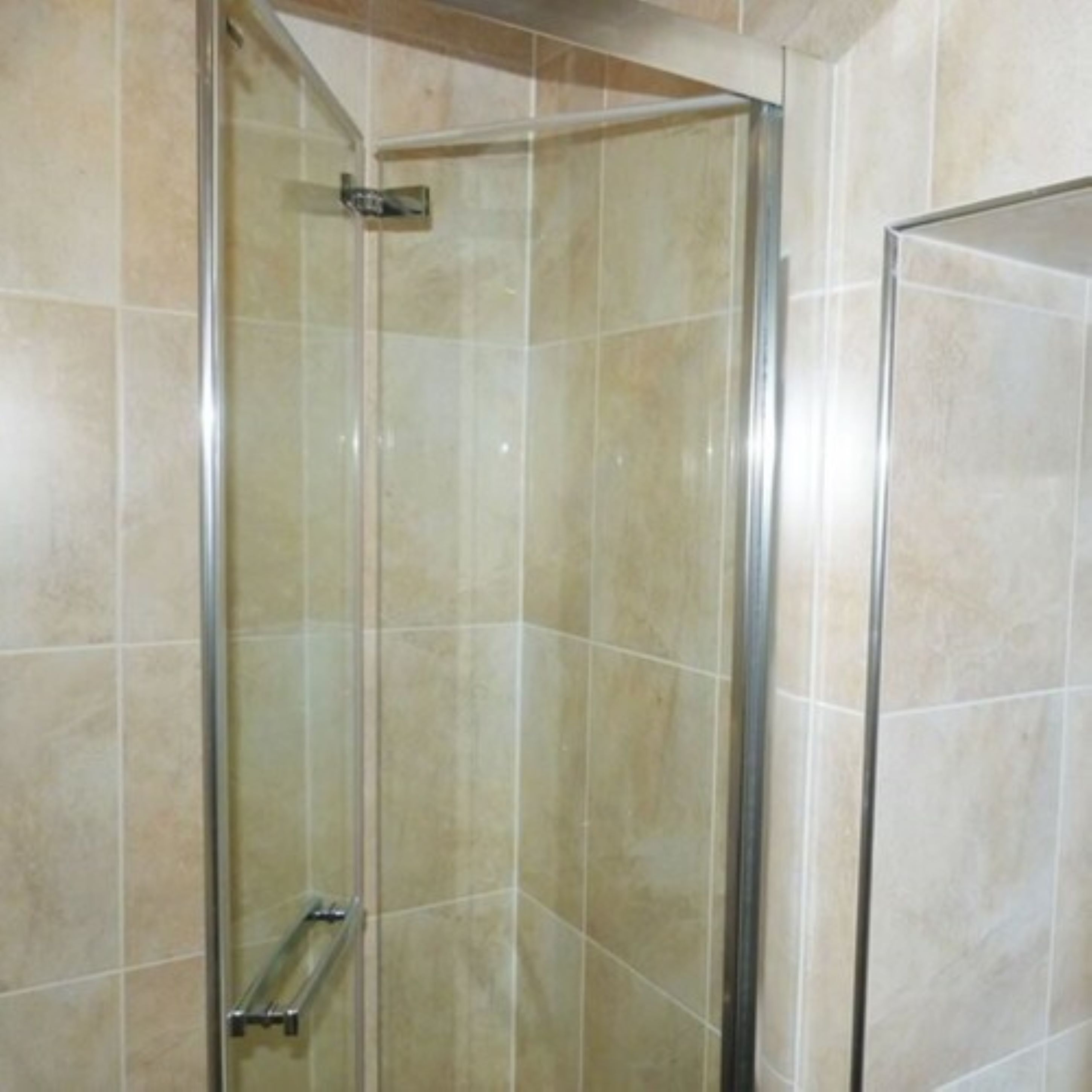 shower, free toiletries, hair dryer, slippers