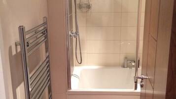 Basic Apartment, 2 Bedrooms | Bathroom | Separate bathtub and shower, free toiletries, towels