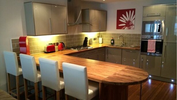 Basic Apartment, 2 Bedrooms | Private kitchen - Woodstock Road East Apartment (Kidlington)