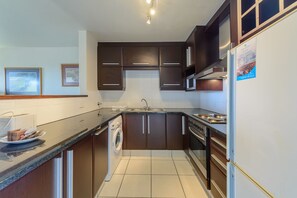 Classic Villa (Executive) | Private kitchen - San Lameer Villa Rentals  2827 (Southbroom)
