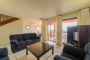 Classic Villa (Executive) | Living area - San Lameer Villa Rentals  2827 (Southbroom)