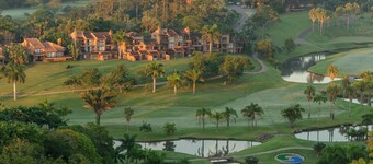 San Lameer Villa Rentals  2609