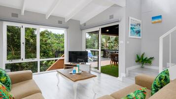 Standard Villa | Living area | TV