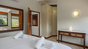 Superior Villa | 4 bedrooms, Egyptian cotton sheets, premium bedding, in-room safe