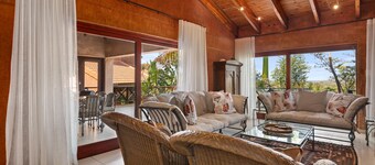 San Lameer Villa Rentals 14107