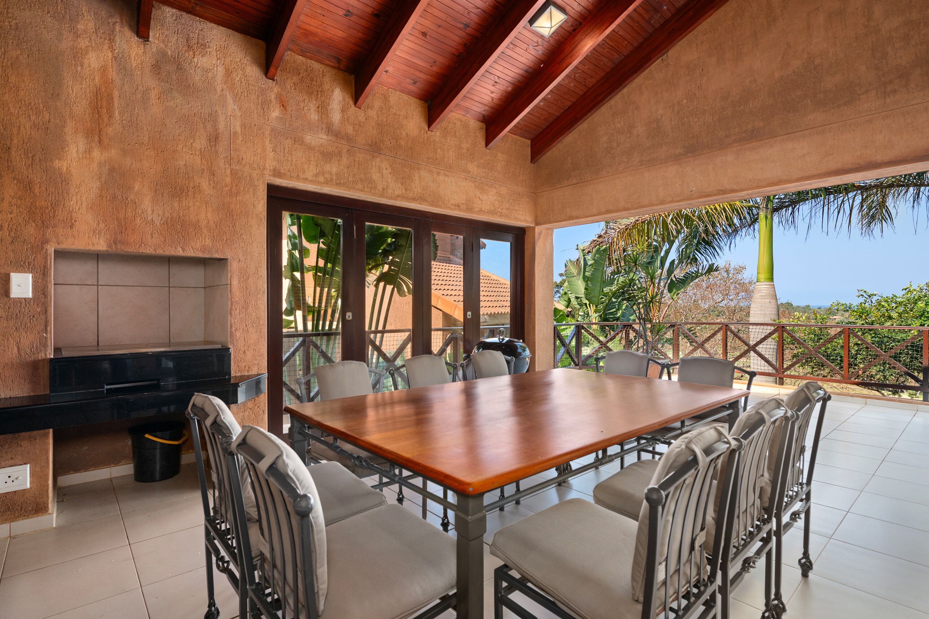 พื้นที่บาร์บีคิว/ปิกนิก