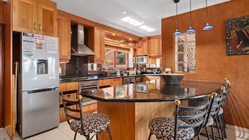 Villa – superior, 4 soverom | Eget kjøkken | Kjøleskap, mikrobølgeovn, ovn og kokeplater