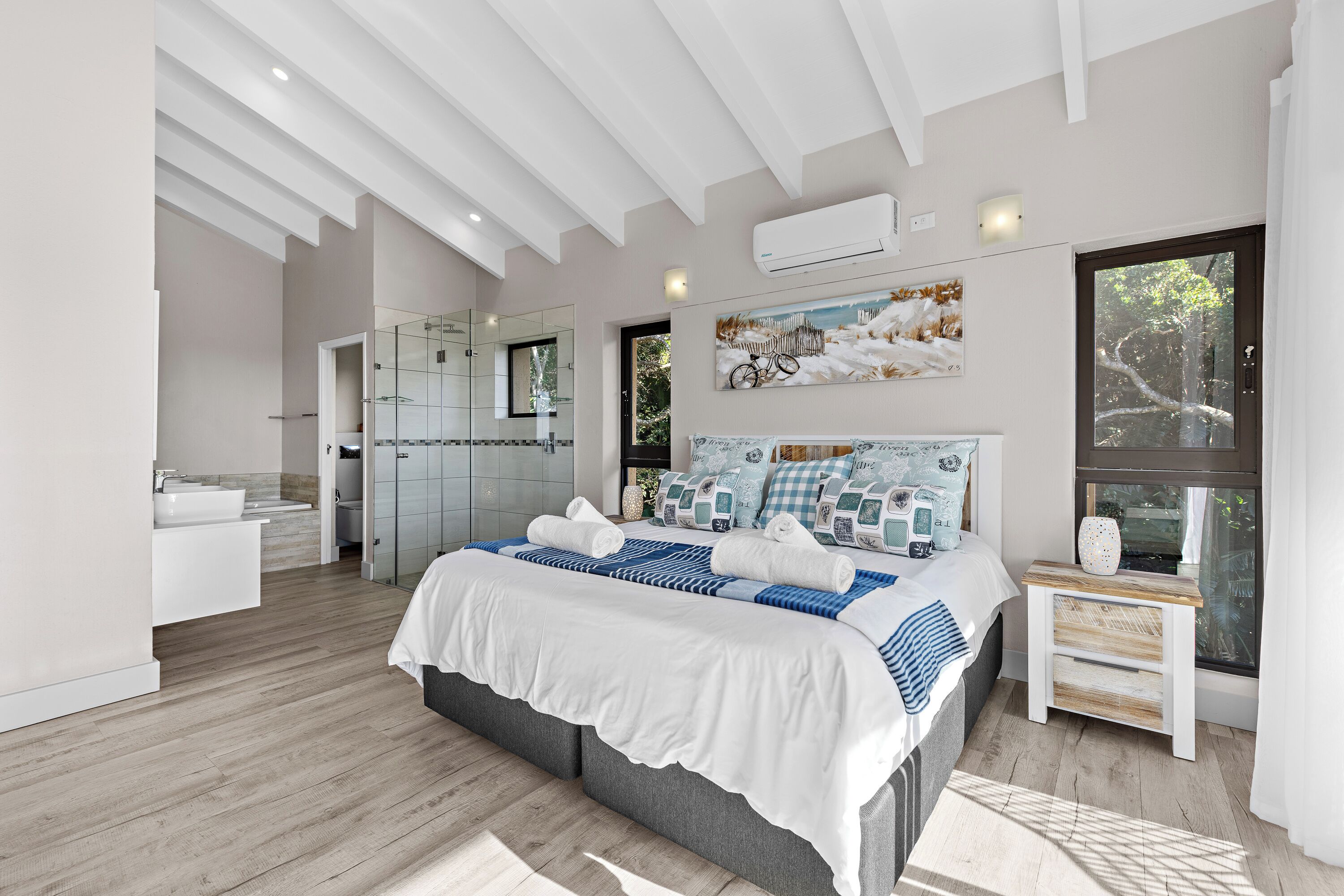 Luxury-Villa | 4 Schlafzimmer, Zimmersafe, Bügeleisen/Bügelbrett, Babybetten