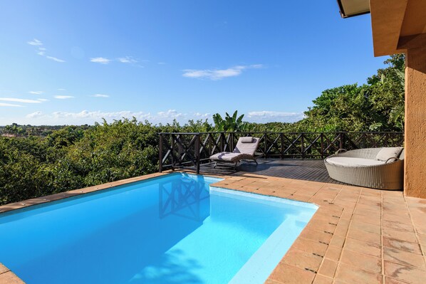 Private pool