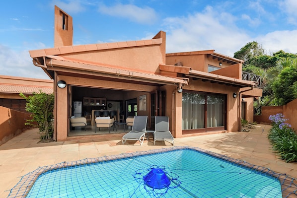 3 outdoor pools