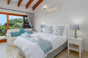 4 habitaciones, cunas y ropa de cama 