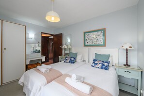 ห้องสแตนดาร์ด, 3 ห้องนอน (Luxury) | 3 ห้องนอน, เตารีด/โต๊ะรีดผ้า, เปล/เตียงเด็กอ่อน, ผ้าปูที่นอน