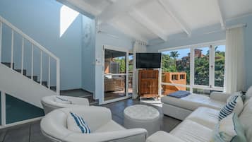 Superior Villa, 4 Bedrooms | Living area | Flat-screen TV