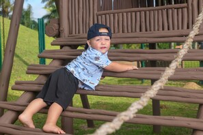 Children’s play area – outdoor