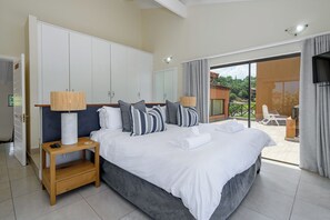 Luxury Villa, 5 Bedrooms, Private Pool | 4 bedrooms, cribs/infant beds, bed sheets - San Lameer Villa Rentals 14014 (Southbroom)