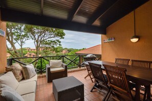 Deluxe House, 4 Bedrooms | Terrace/patio