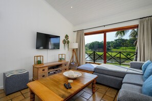Superior Villa | Living room | Flat-screen TV