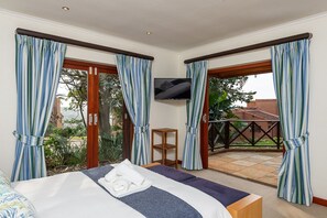 Villa Deluxe, 4 camere da letto | 4 camere, una cassaforte in camera, ferro/asse da stiro