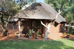 Exterior - Weltevreden Country Guest Lodge (Lephalale)