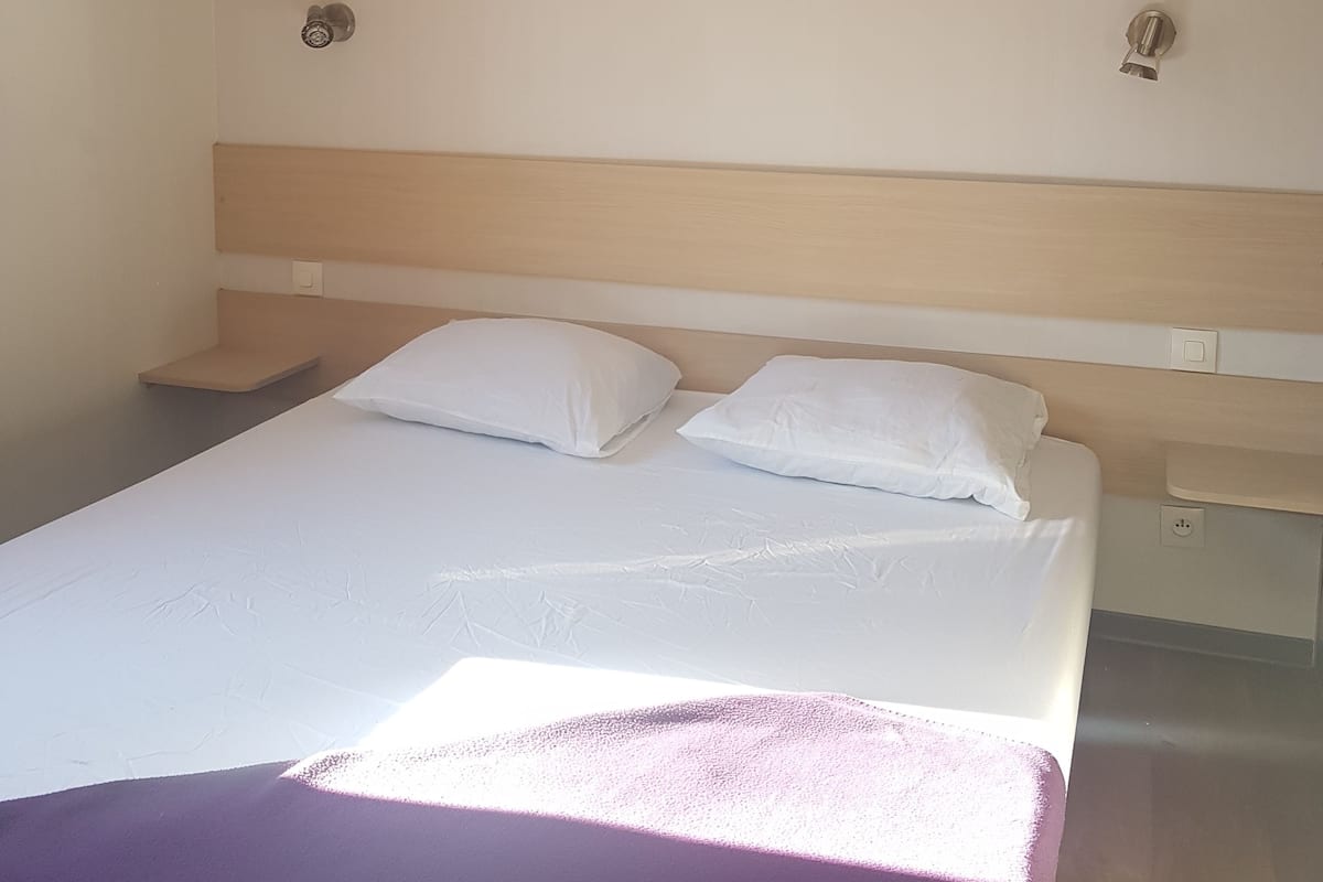 Cots/infant beds