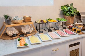 Desayuno bufé gratuito y diario