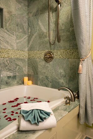 Bathroom - Cedar House Inn (St. Augustine)