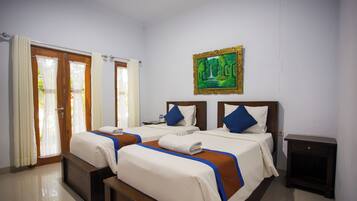 Kamar Twin Standar, 1 kamar tidur, pemandangan halaman | Meja kerja, kedap suara, Wi-Fi gratis, dan seprai linen