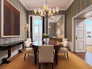 Suite (Monumental) | Comedor