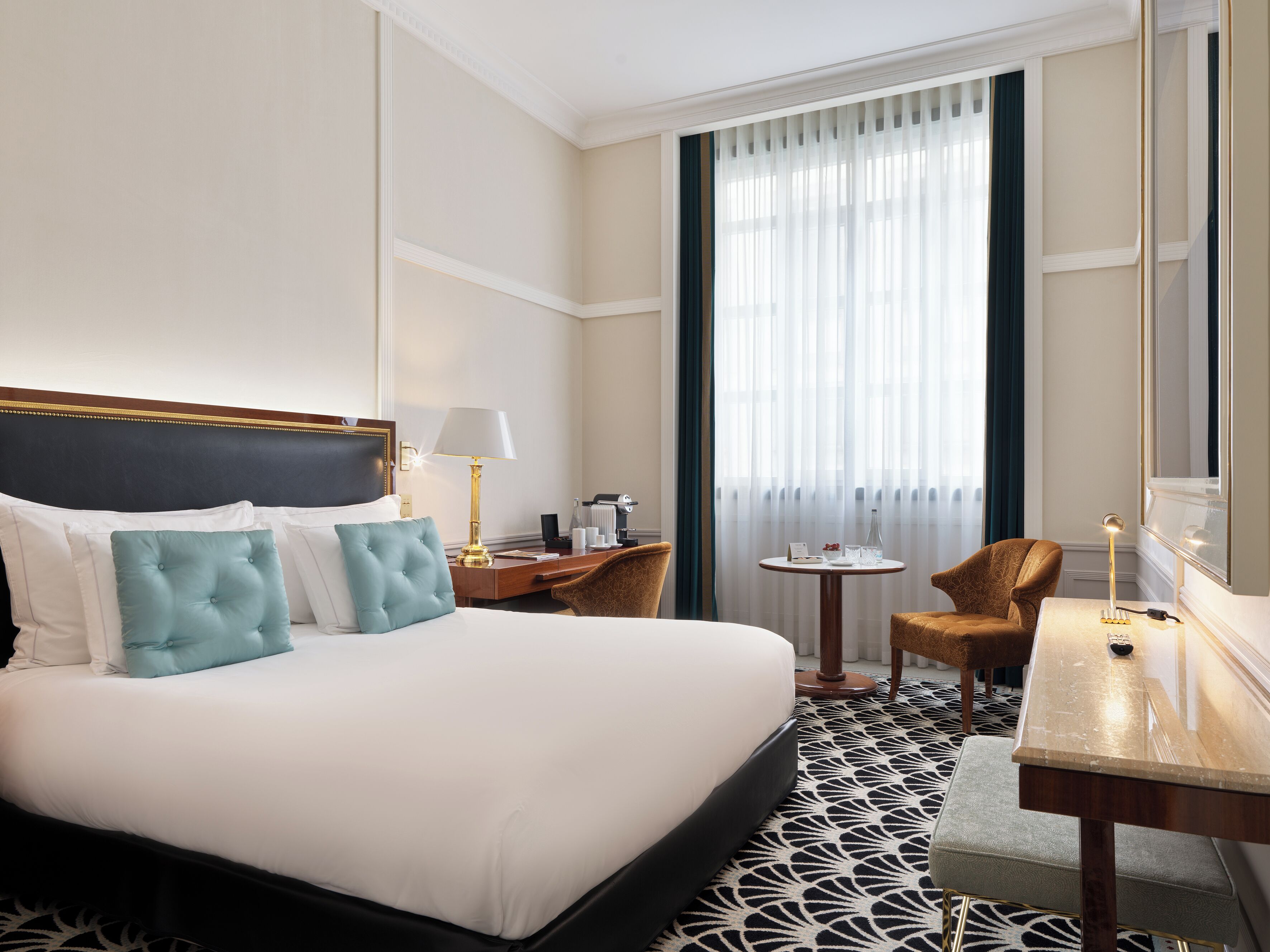 Deluxe Double or Twin Room | Egyptian cotton sheets, premium bedding, pillowtop beds, minibar