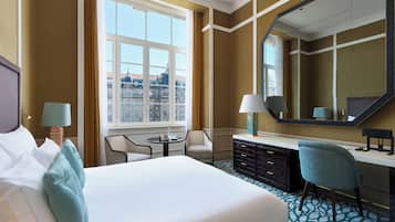 Habitación Deluxe, vistas a la ciudad (Grand) | Sábanas de algodón egipcio y ropa de cama de alta calidad