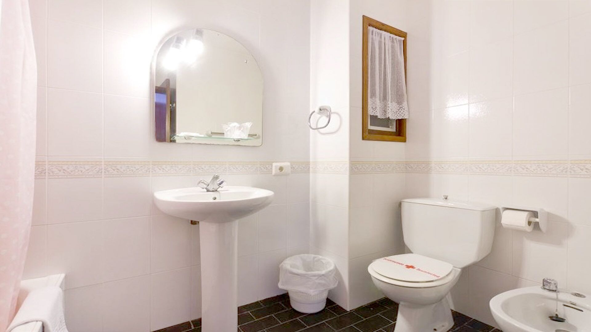 Photo - Apartamentos Sol Y Mar Menorca