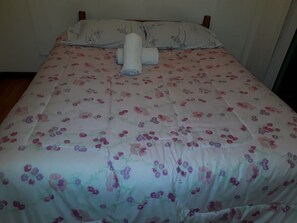 Appartement, 2 chambres, salle de bains privée | 2 chambres, Wi-Fi gratuit, draps fournis