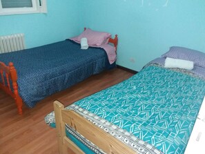 Free WiFi, bed sheets