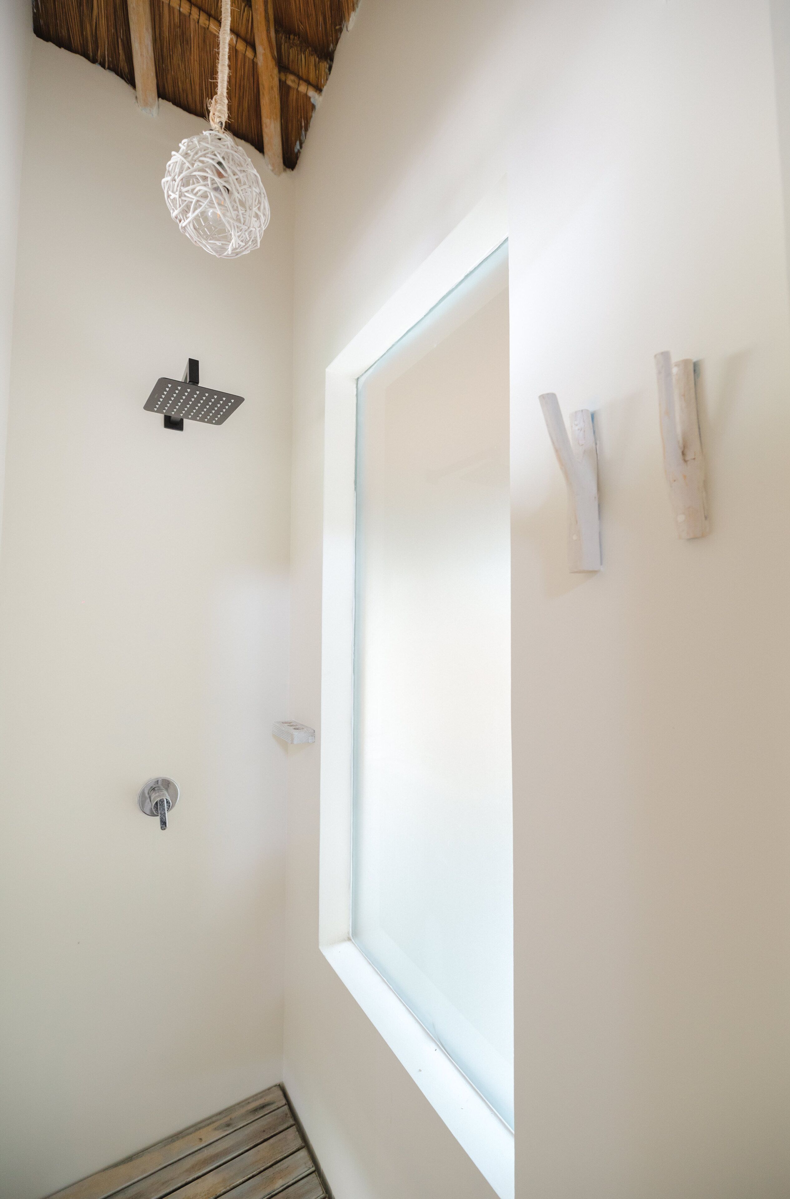 suite garden view king | bathroom | shower, rainfall showerhead, free toiletries, hair dryer